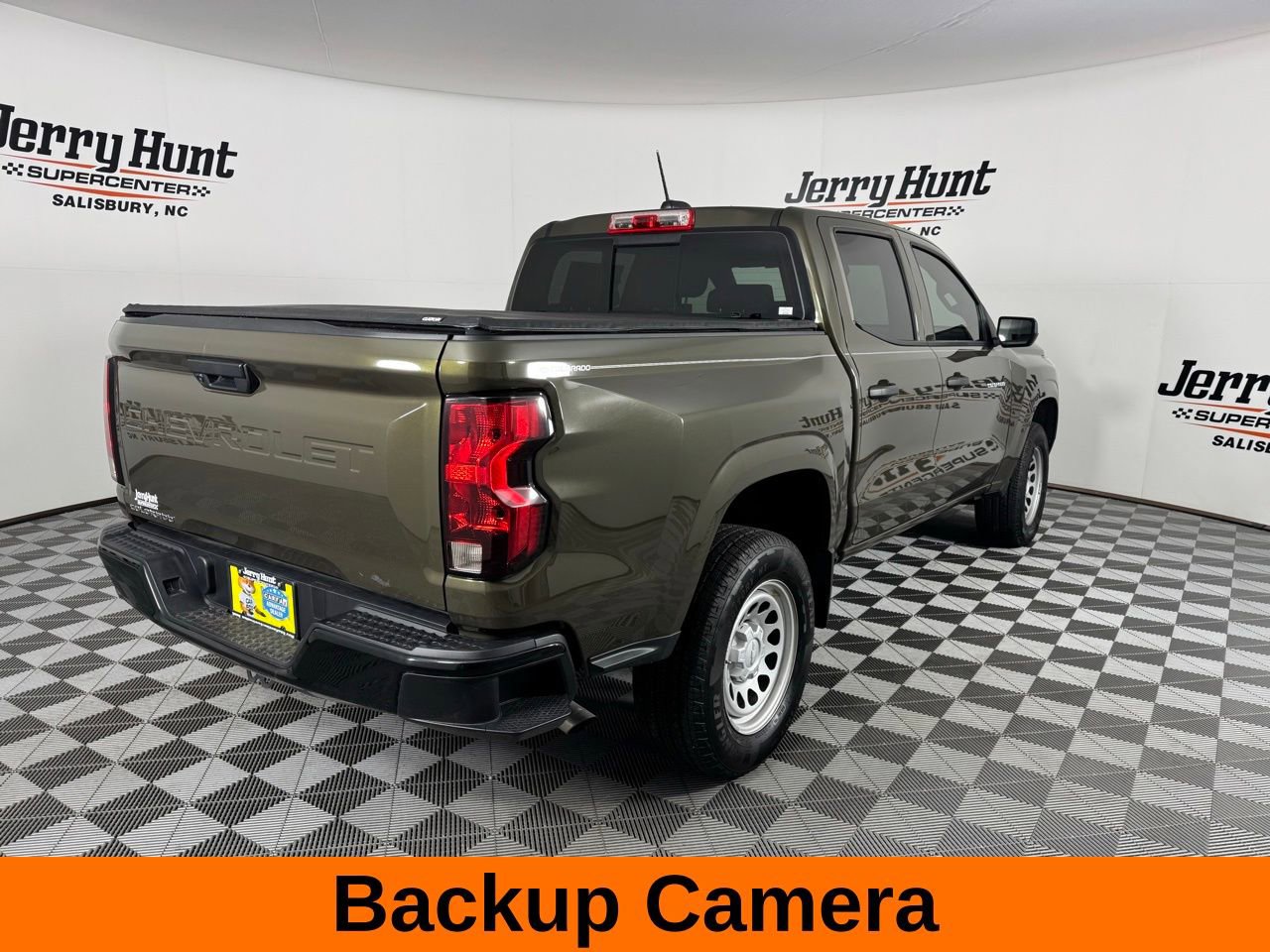 Used 2024 Chevrolet Colorado W/T w/ WT Convenience Package image 7