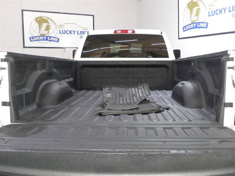 Used 2018 RAM 3500 Tradesman w/ Chrome Appearance Group image 9