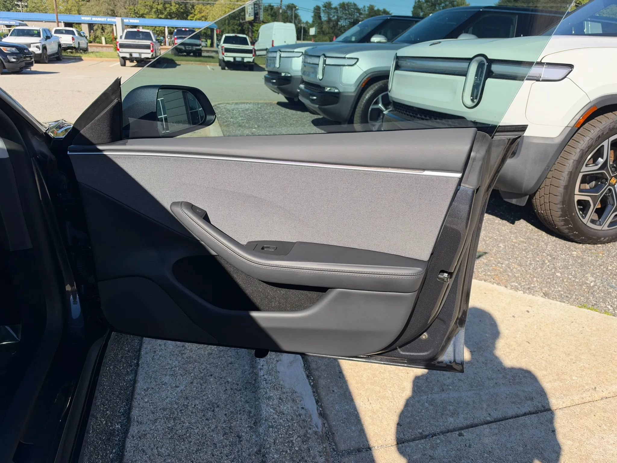 Used 2025 Tesla Model 3 RWD image 17