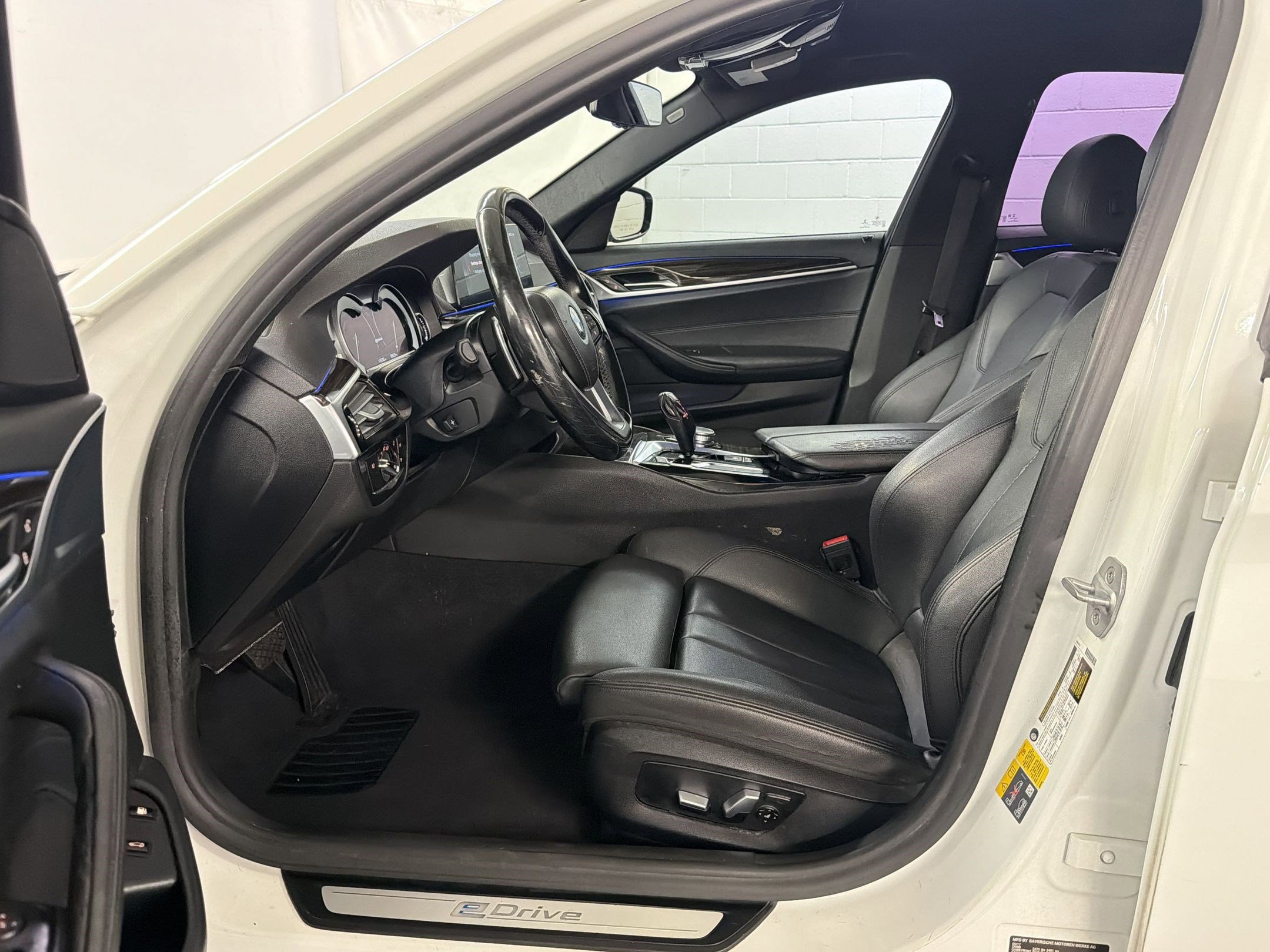 Used 2018 BMW 530e xDrive 530e xDrive iPerformance image 5