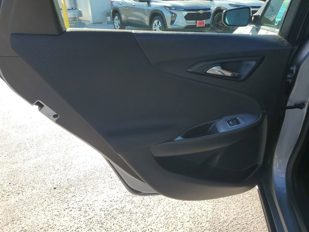 Used 2024 Chevrolet Malibu LT image 15