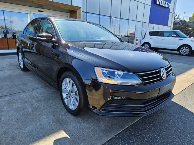 Used 2016 Volkswagen Jetta SE FWD image 3