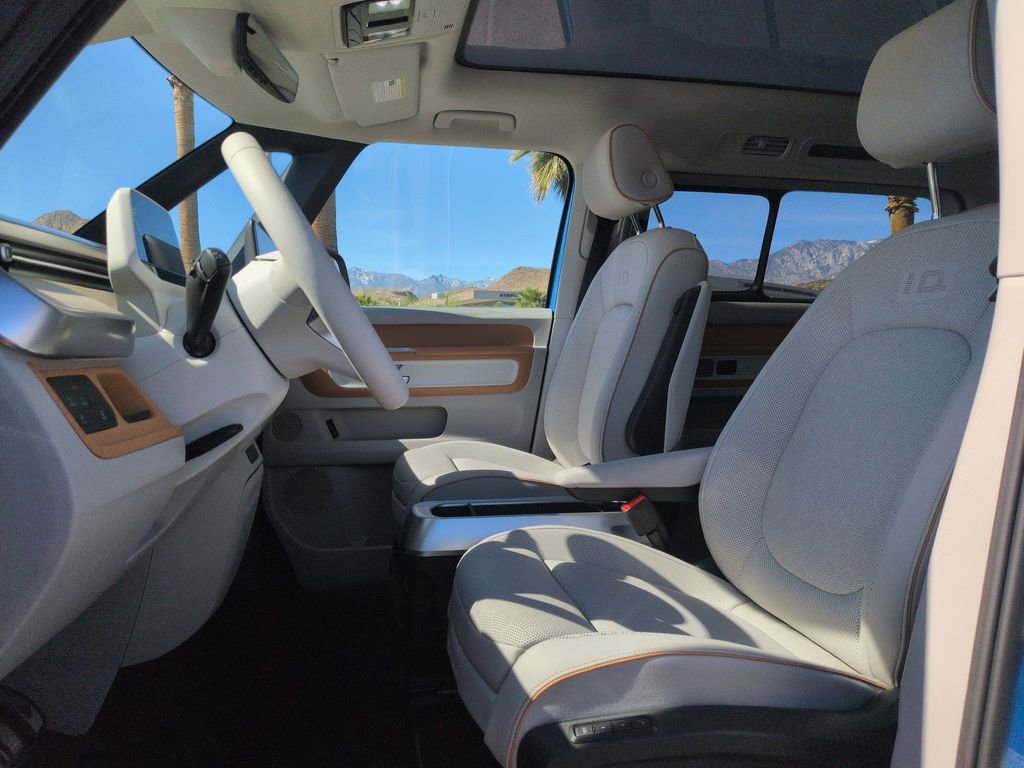 New 2025 Volkswagen ID. Buzz 1st Edition RWD image 16