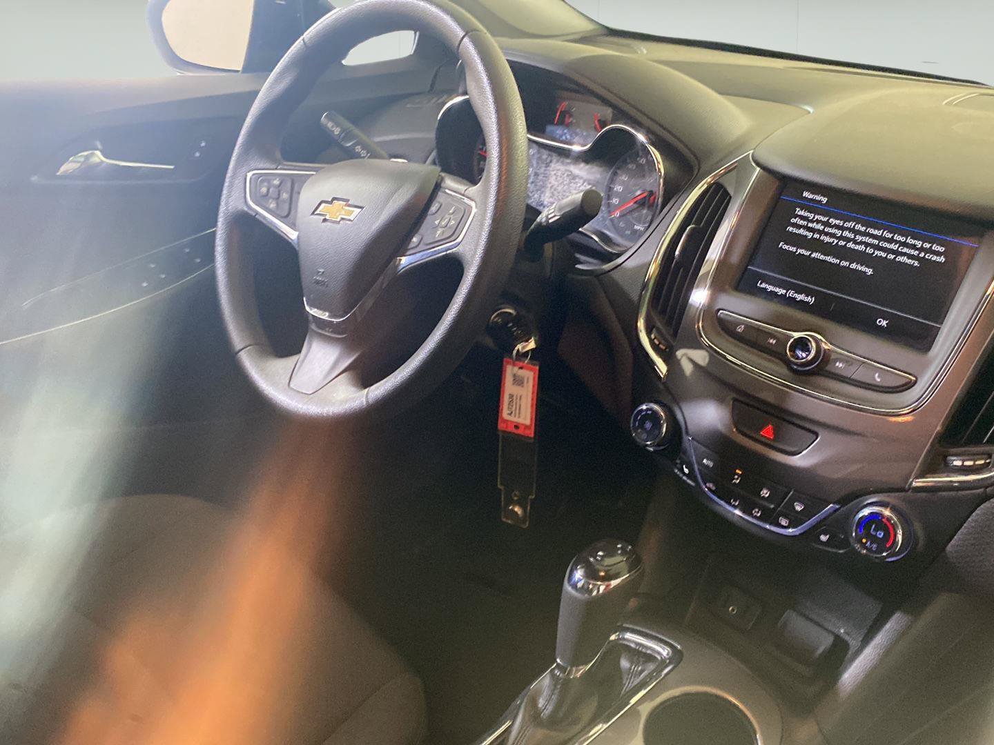 Used 2019 Chevrolet Cruze LT FWD image 40