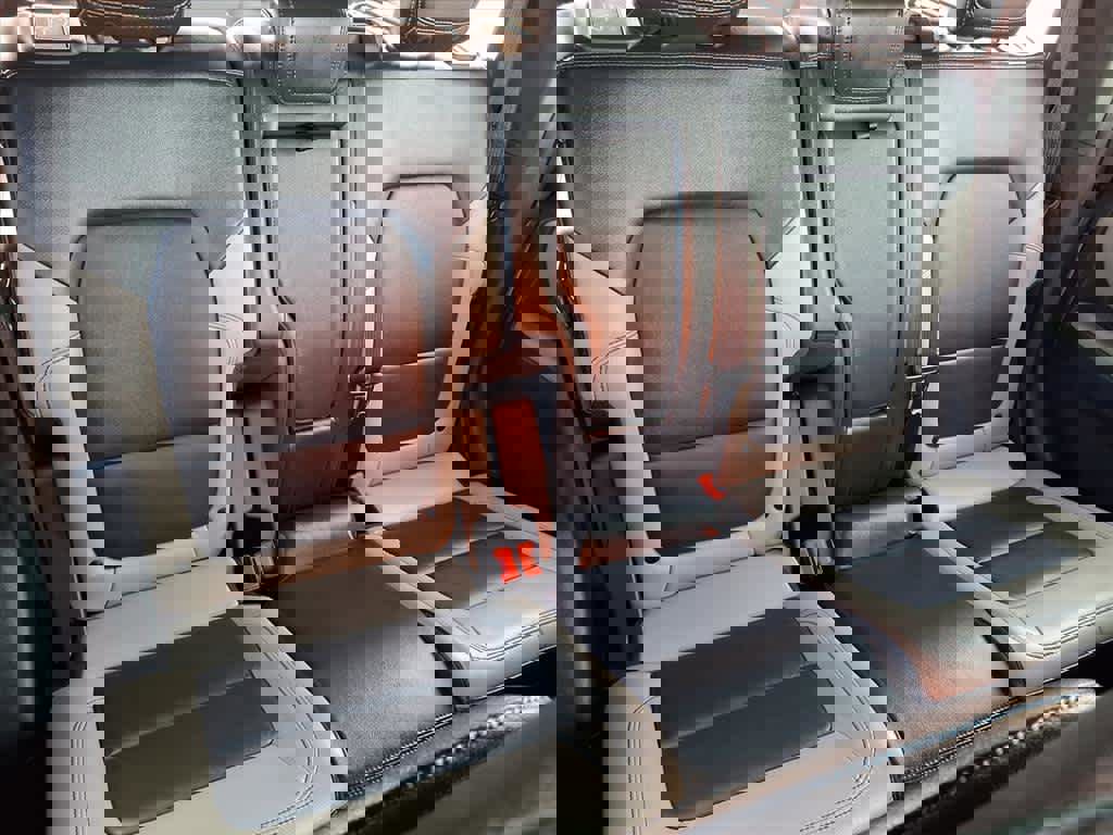 Used 2023 Ford Bronco Wildtrak image 21