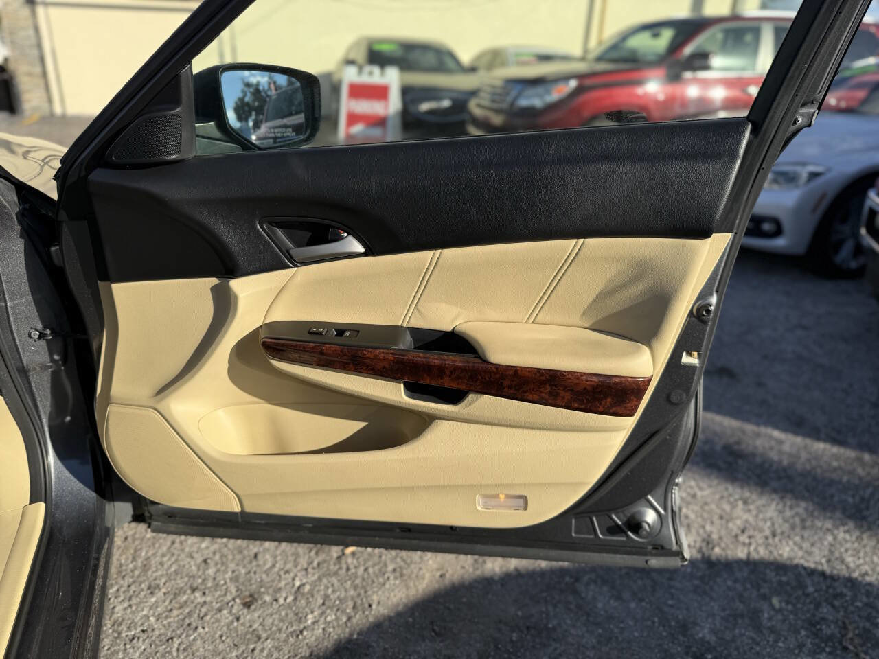 Used 2010 Honda Crosstour EX-L image 26