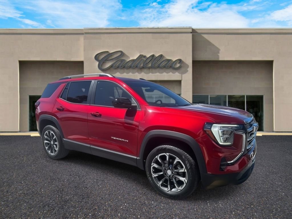 Used 2025 GMC Terrain Elevation w/ Elevation Premium Package