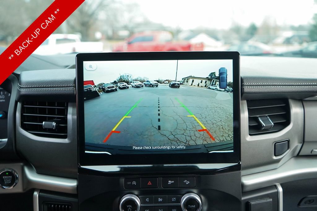 Used 2024 Ford Expedition Max XLT image 19