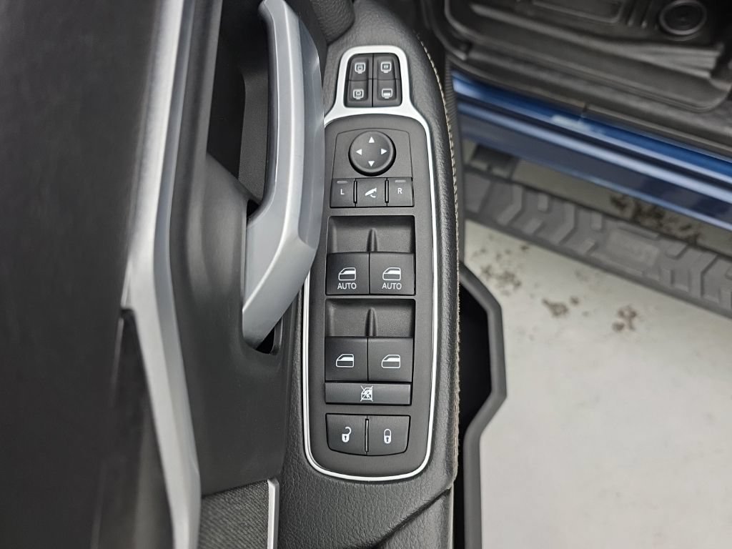 Used 2023 RAM 2500 Big Horn w/ Level 1 Equipment Group AWD/4WD image 19