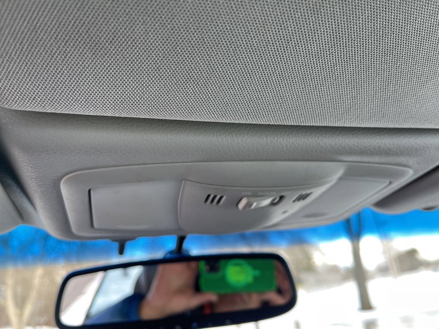 Used 2010 INFINITI G37 Sport image 40