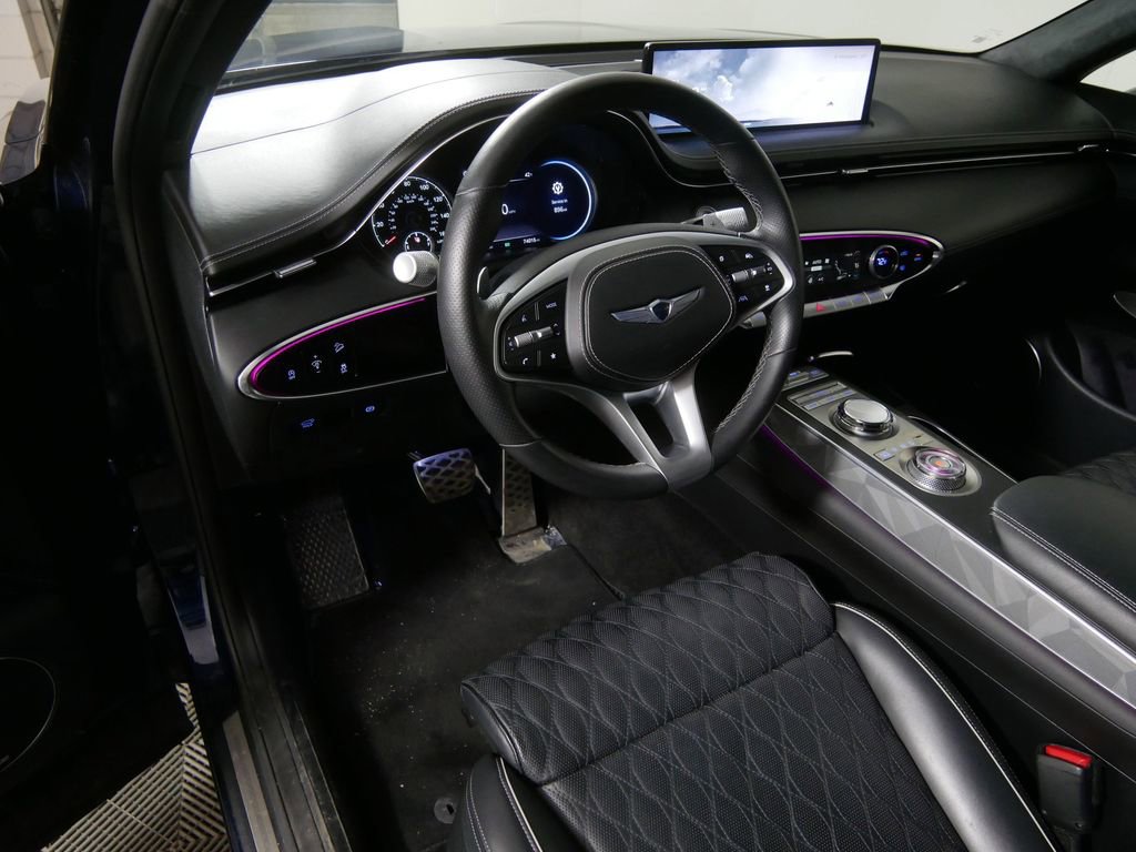 Used 2023 Genesis GV70 3.5T Sport w/ Sport Advanced Package AWD/4WD image 15