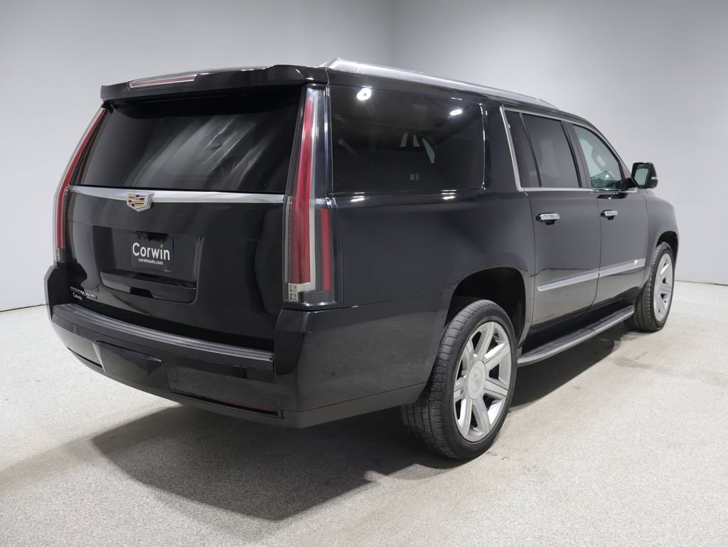 Used 2018 Cadillac Escalade ESV Premium Luxury AWD/4WD image 2