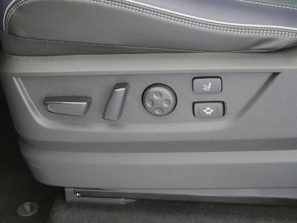 New 2026 INFINITI QX80 4WD image 14