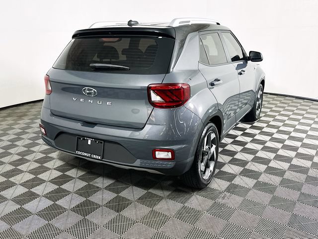 Used 2023 Hyundai Venue Limited w/ Cargo Package FWD image 3