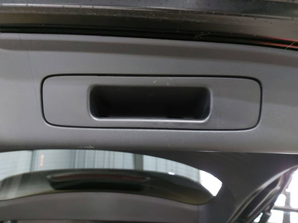 Used 2024 Honda HR-V EX-L image 14