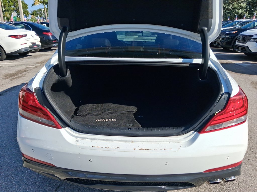 Used 2020 Genesis G70 2.0T w/ Elite Package RWD image 13