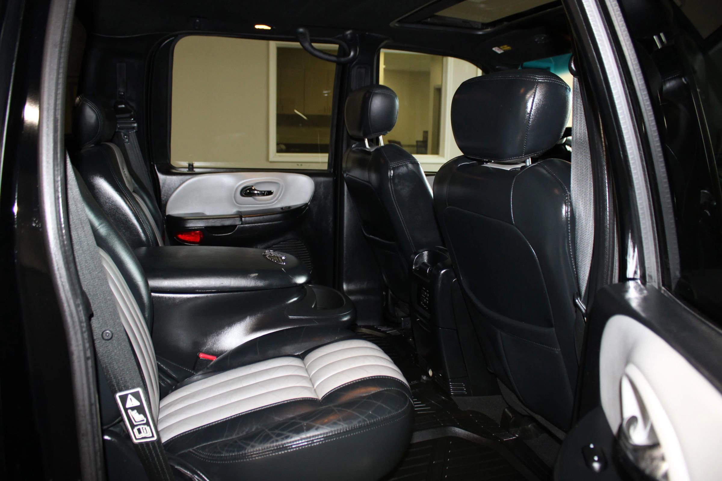 Used 2003 Ford F150 Harley-Davidson RWD image 33