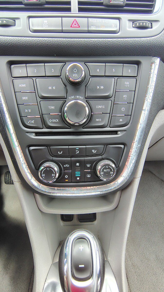 Used 2015 Buick Encore Convenience AWD/4WD image 28