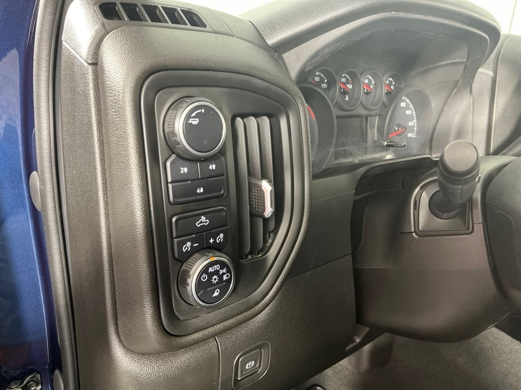 Certified 2022 Chevrolet Silverado 2500 Custom w/ Custom Value Package AWD/4WD image 21