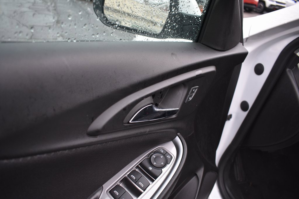 Used 2024 Chevrolet Malibu LT image 14