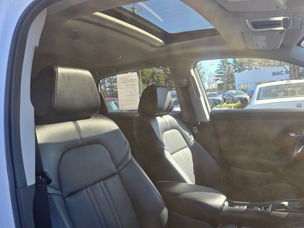 Used 2025 Honda HR-V EX-L image 11