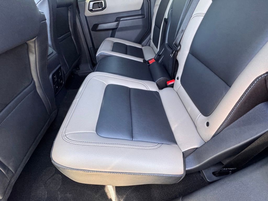 Used 2024 Ford Bronco Wildtrak image 30