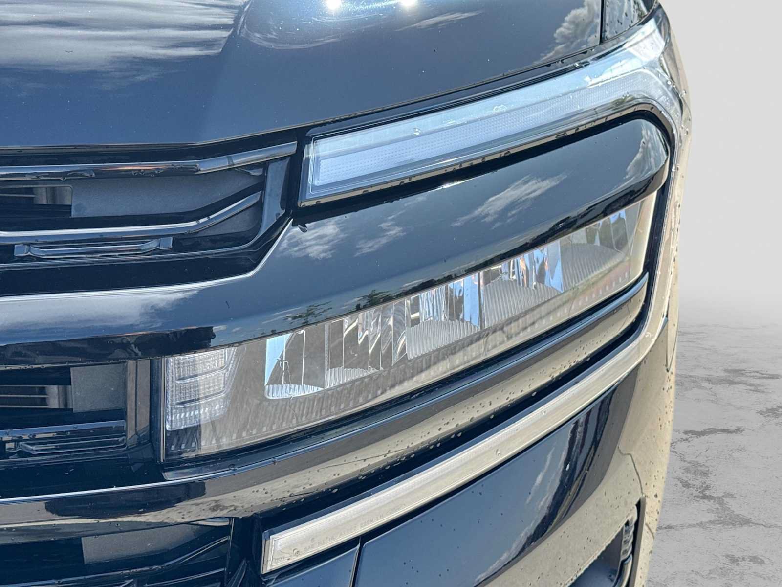 Used 2023 Ford Expedition Limited AWD/4WD image 10