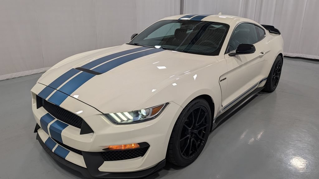 Used 2020 Ford Mustang Shelby GT350 w/ Technology Package RWD image 1