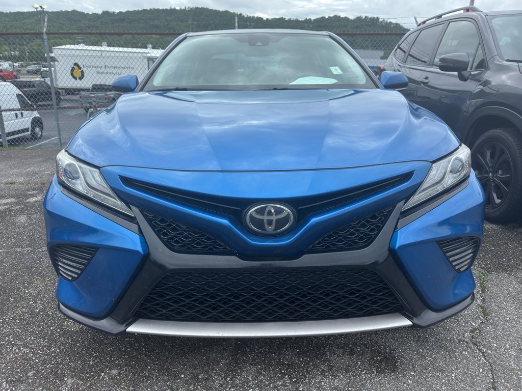 Used 2019 Toyota Camry XSE FWD image 2