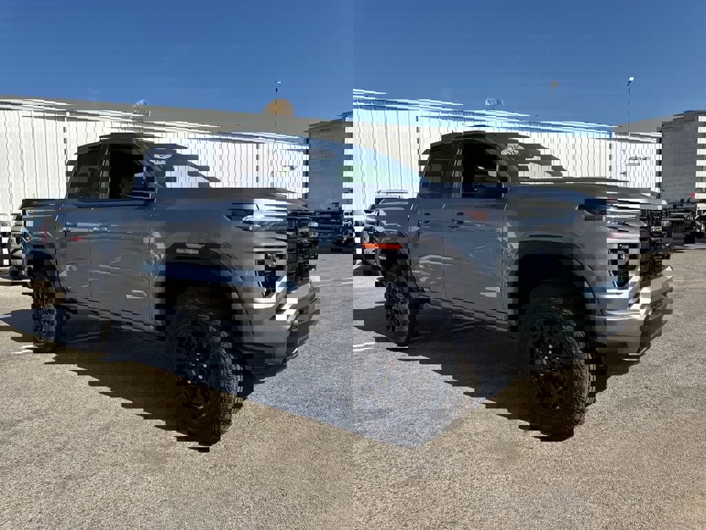 New 2026 GMC Canyon Elevation w/ Convenience Package image 7