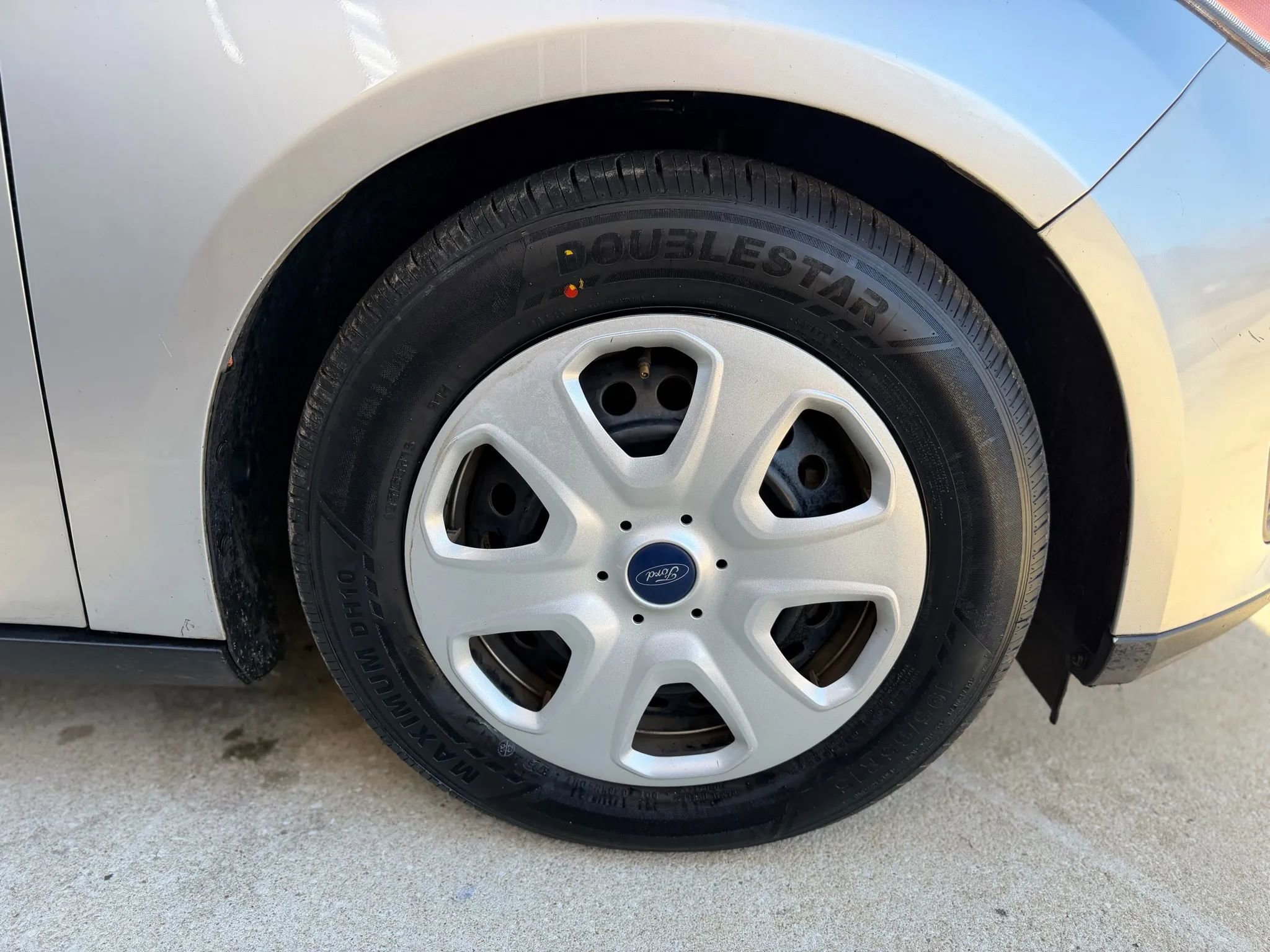 Used 2017 Ford Focus S image 38