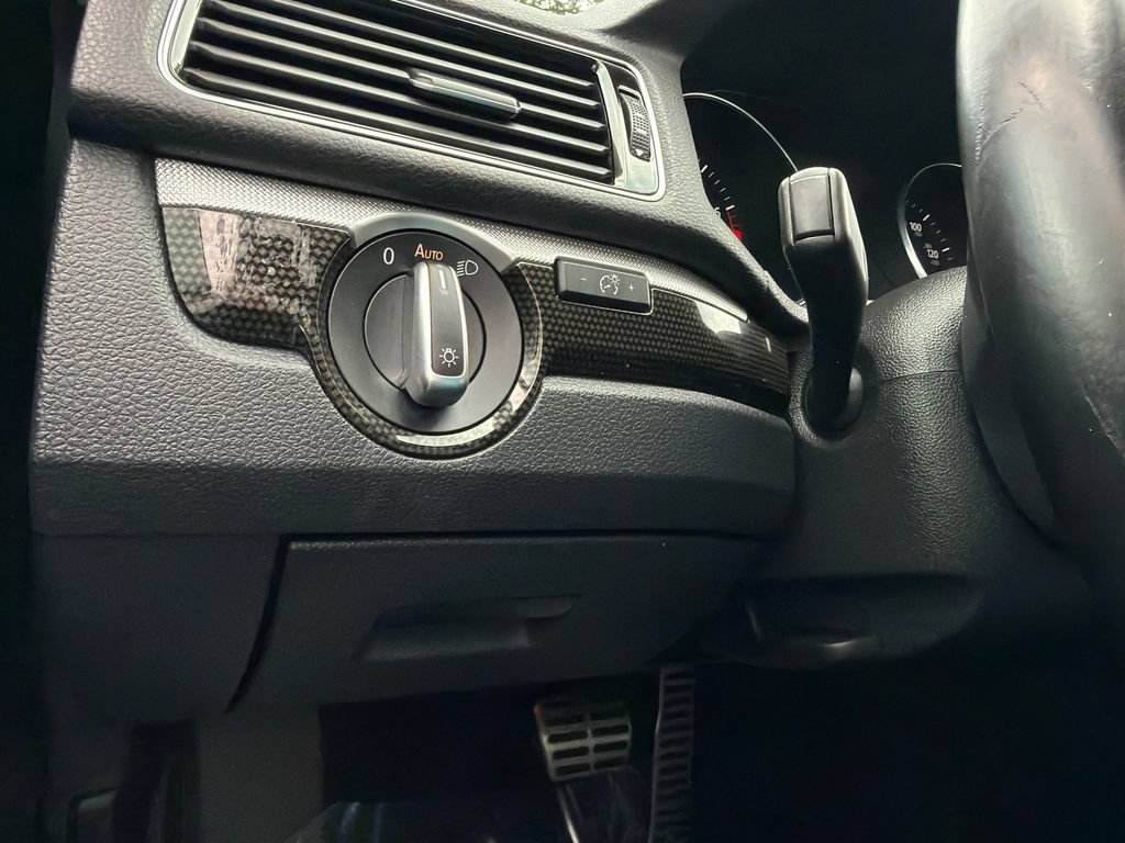 Used 2019 Volkswagen Passat 2.0T SE R-Line FWD image 26