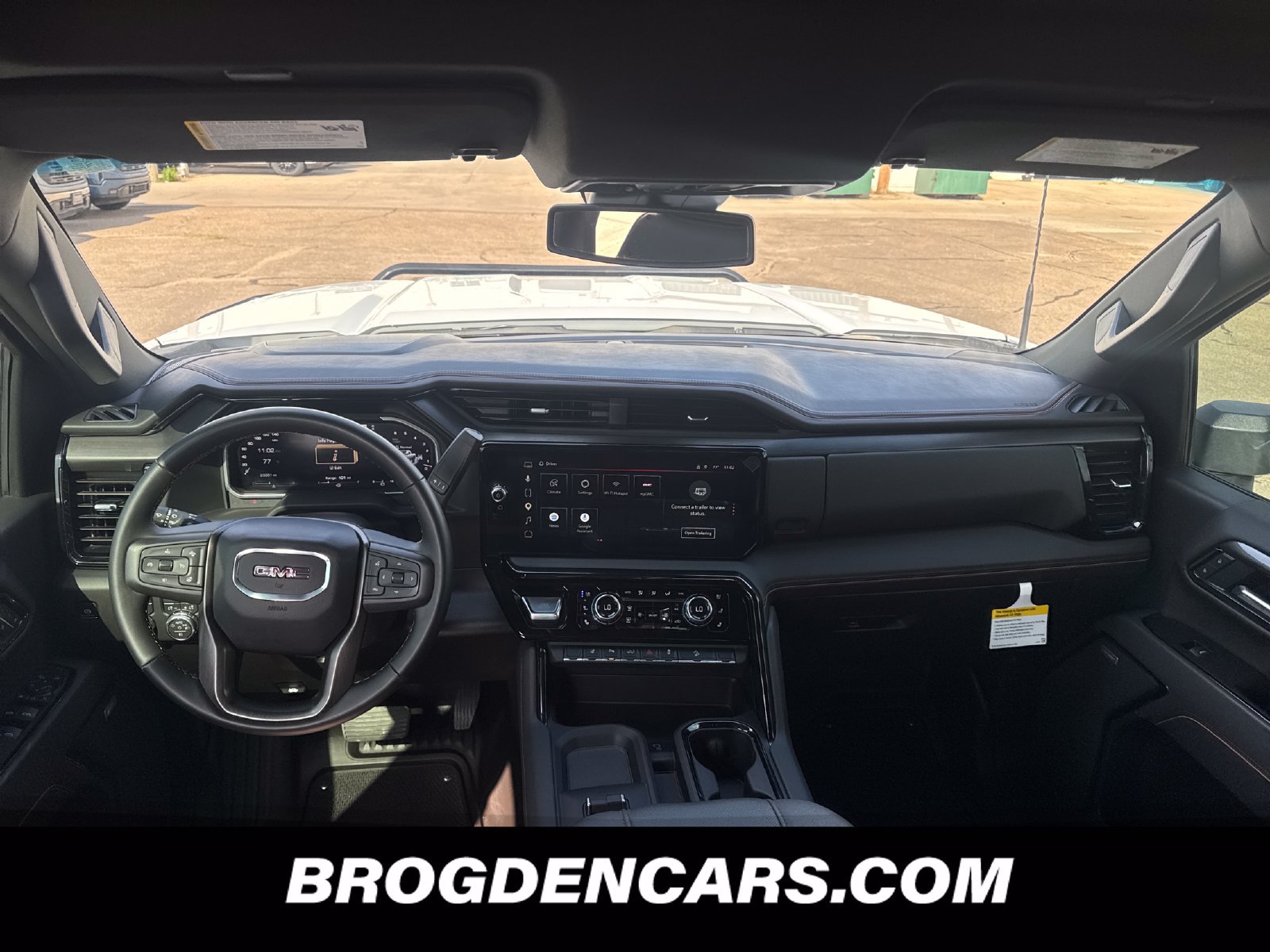 Used 2026 GMC Sierra 3500 AT4 AWD/4WD image 9