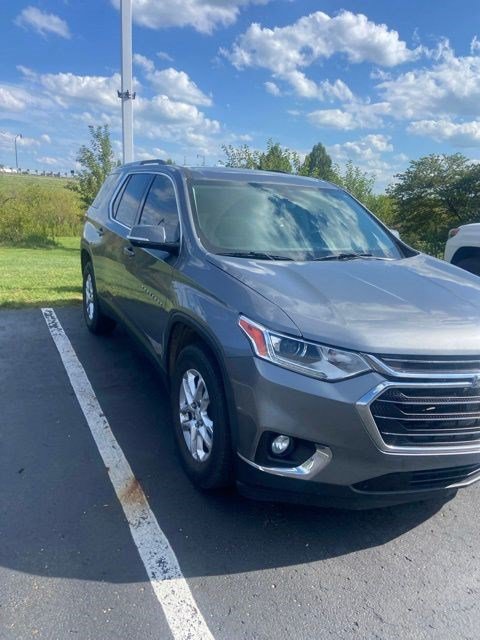 Used 2018 Chevrolet Traverse LT FWD image 3