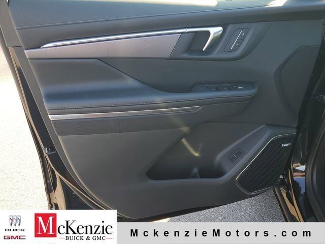 New 2026 Buick Enclave Sport Touring w/ LPO, Floor Liner Package AWD/4WD image 8