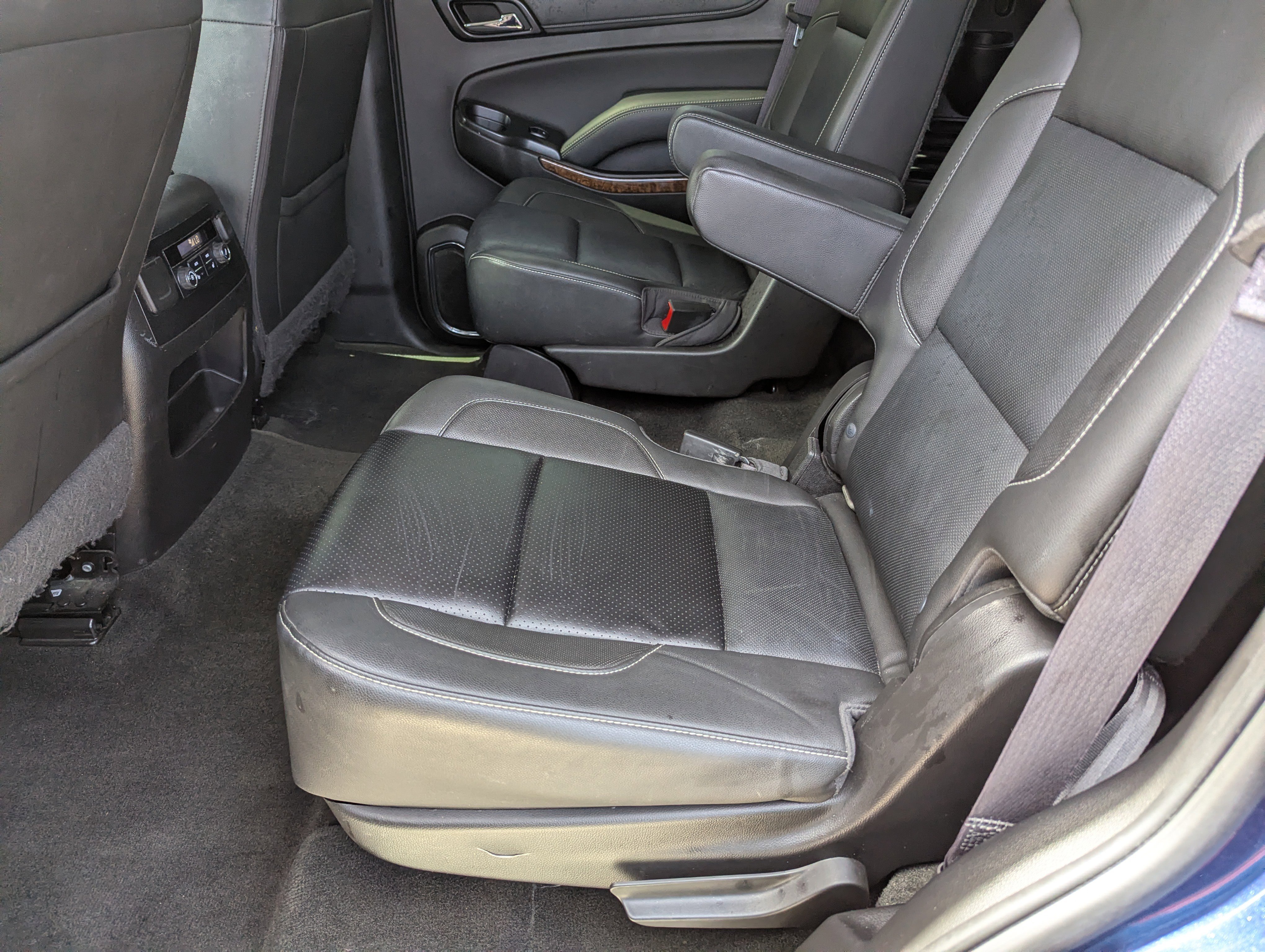 Used 2017 Chevrolet Tahoe Premier RWD image 17