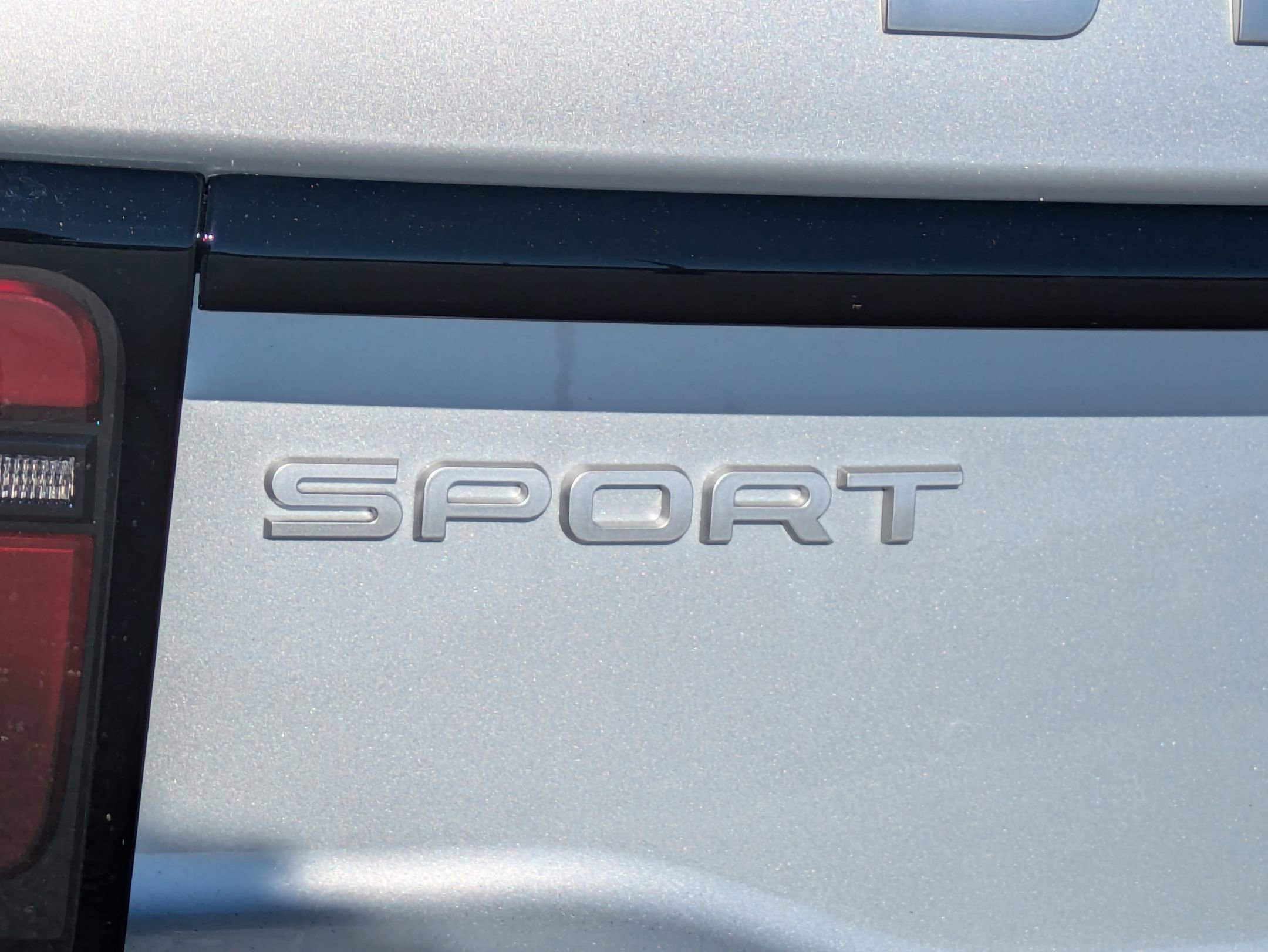 New 2025 Land Rover Discovery Sport S image 33