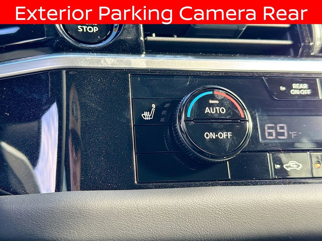 Used 2025 Nissan Pathfinder SL w/ Cargo Package image 27