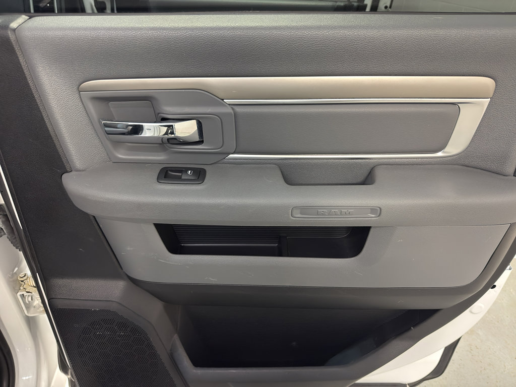 Used 2015 RAM 1500 Big Horn image 25
