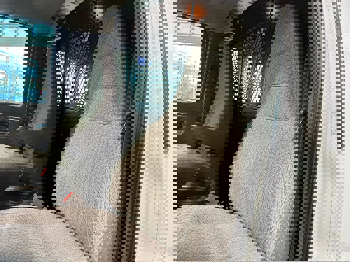 Used 2019 Chevrolet Express 2500 w/ Driver Convenience Package image 15