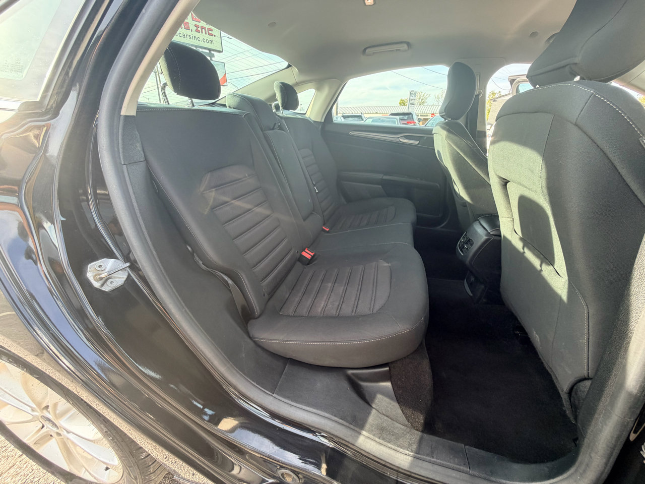 Used 2019 Ford Fusion SE image 14