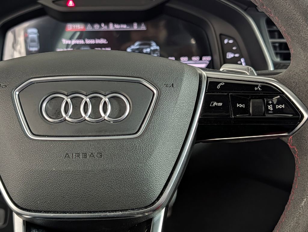 Used 2024 Audi RS 7 Performance image 39