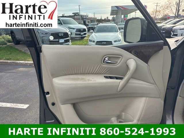 Used 2016 INFINITI QX80 4WD w/ Driver's Assistance Package image 15