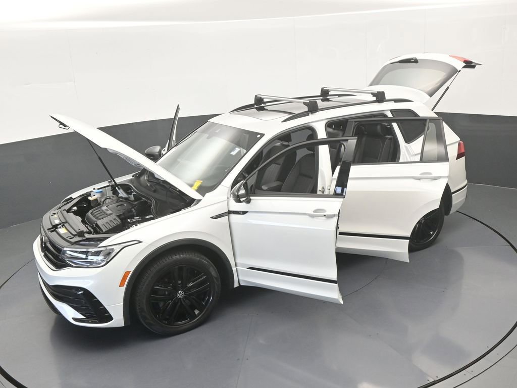 Used 2022 Volkswagen Tiguan SE R-Line image 62