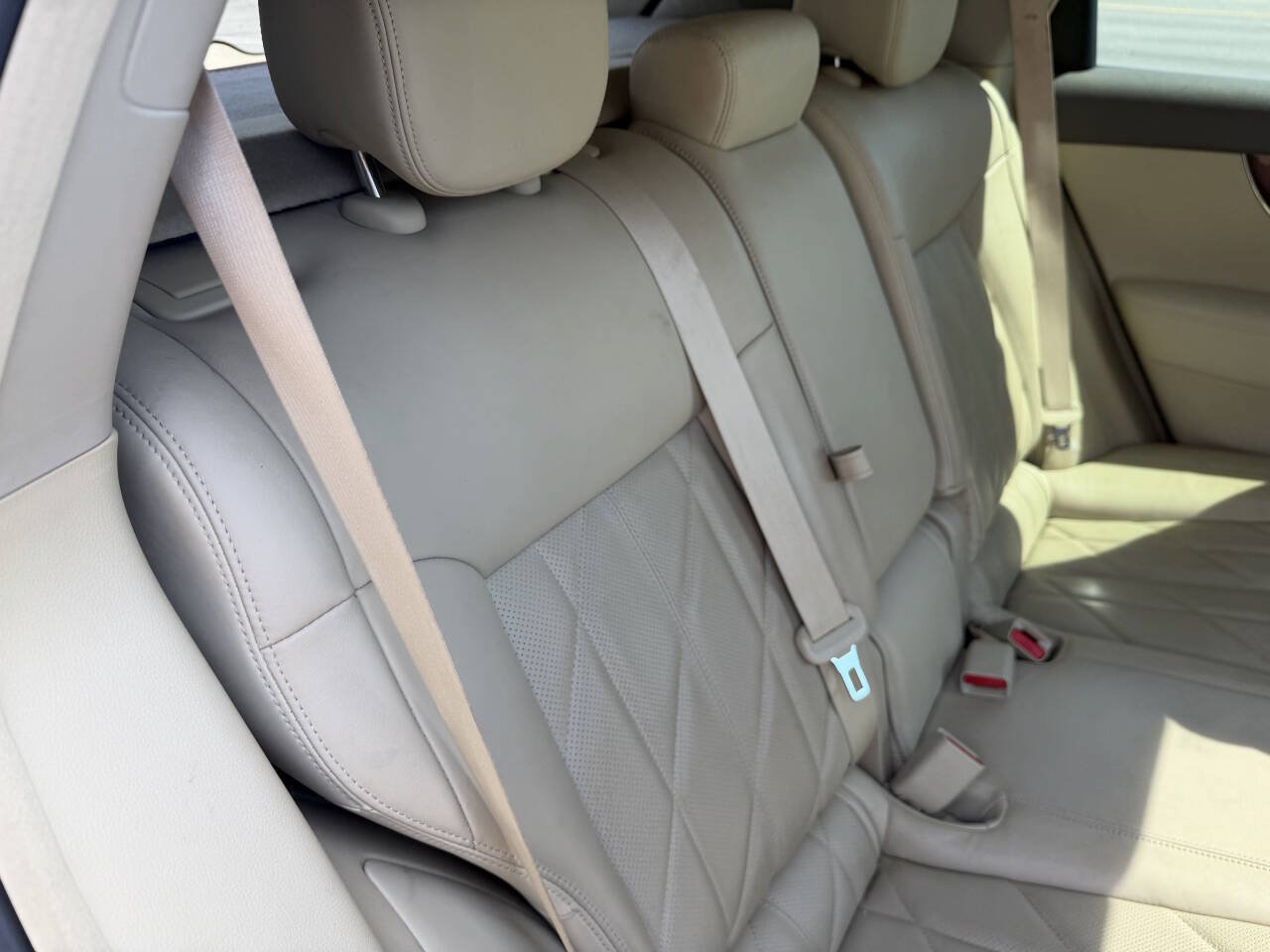 Used 2013 INFINITI FX37 AWD w/ Premium Pkg image 38