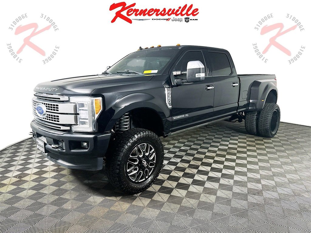 Used 2019 Ford F350 Platinum w/ Platinum Ultimate Package image 3