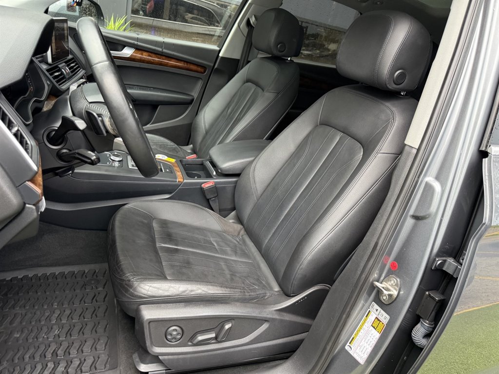 Used 2018 Audi Q5 2.0T Premium Plus w/ Premium Plus Package AWD/4WD image 14