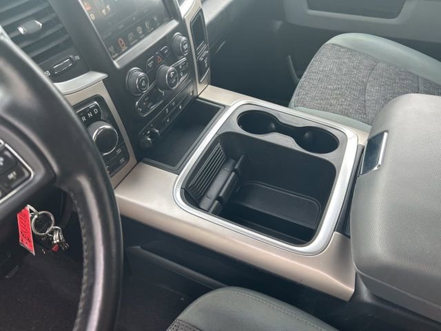 Used 2017 RAM 1500 Classic SLT w/ SLT Plus D￩cor Group AWD/4WD image 25