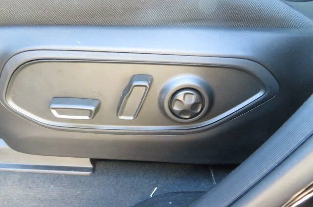 New 2025 Jeep Grand Cherokee L Laredo w/ Luxury Tech Group I image 18