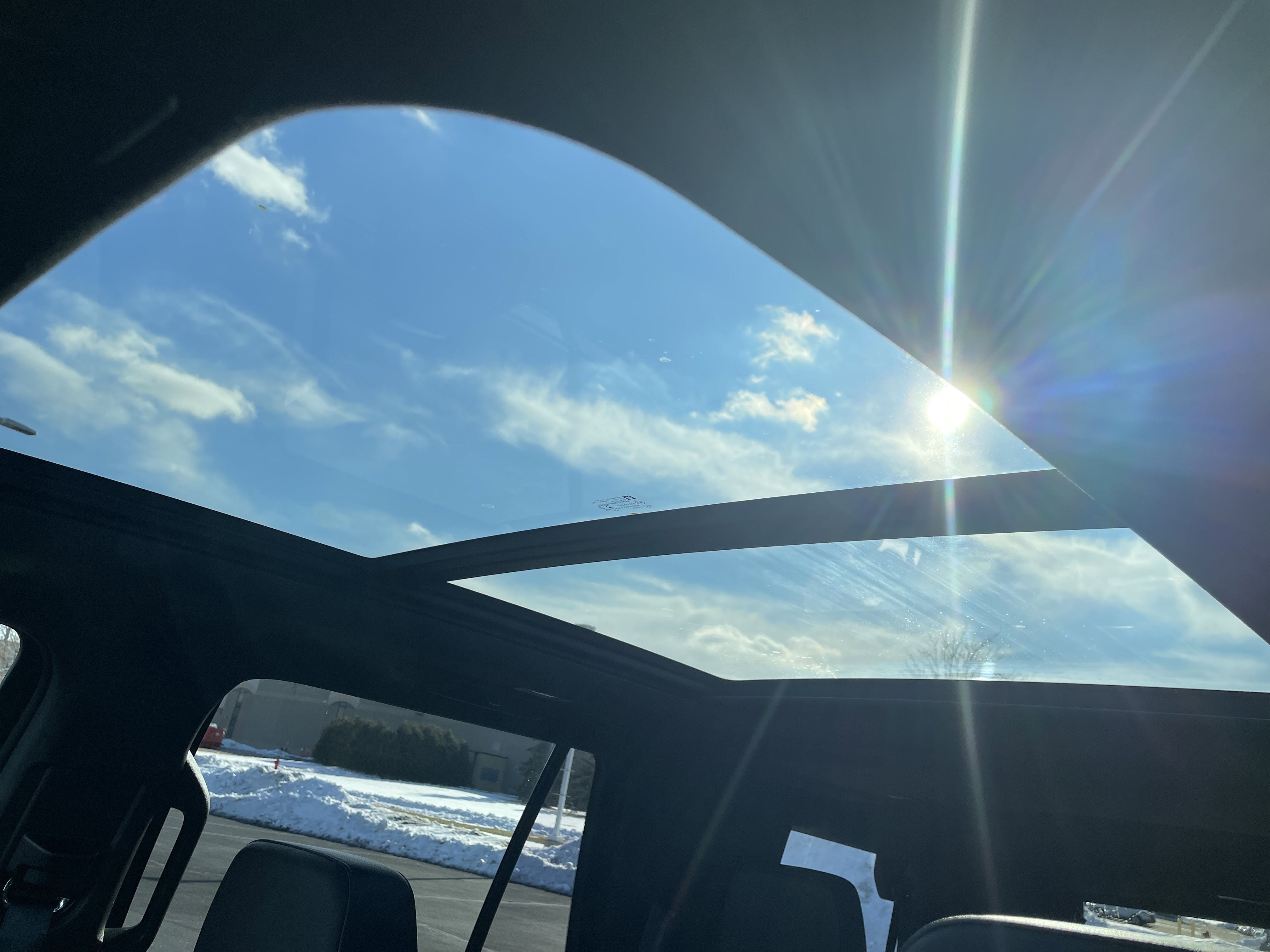 Used 2021 Chevrolet Tahoe Z71 w/ Luxury Package image 16